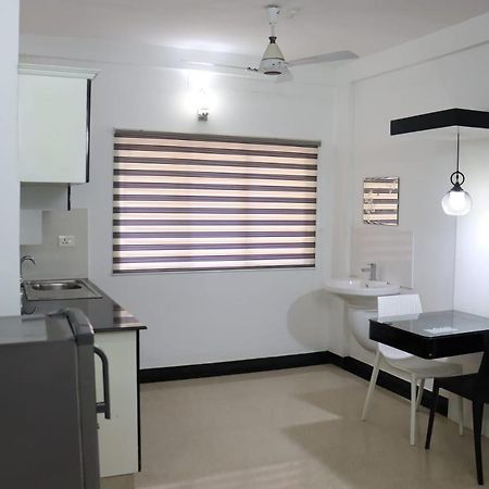 Hotel Uthradam Towers Thiruvananthapuram Esterno foto